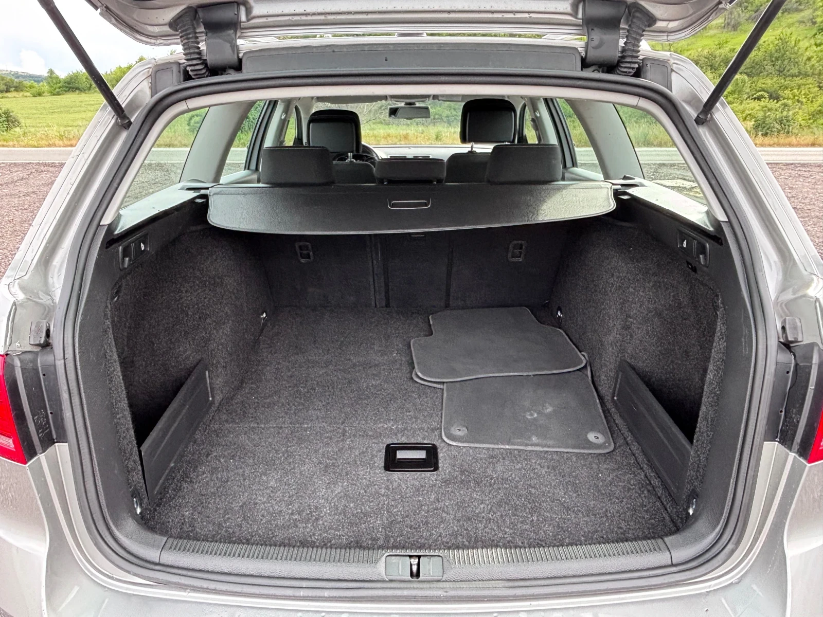 VW Alltrack 2.0 TDI Automatic, снимка 17 - Автомобили и джипове - 54862524