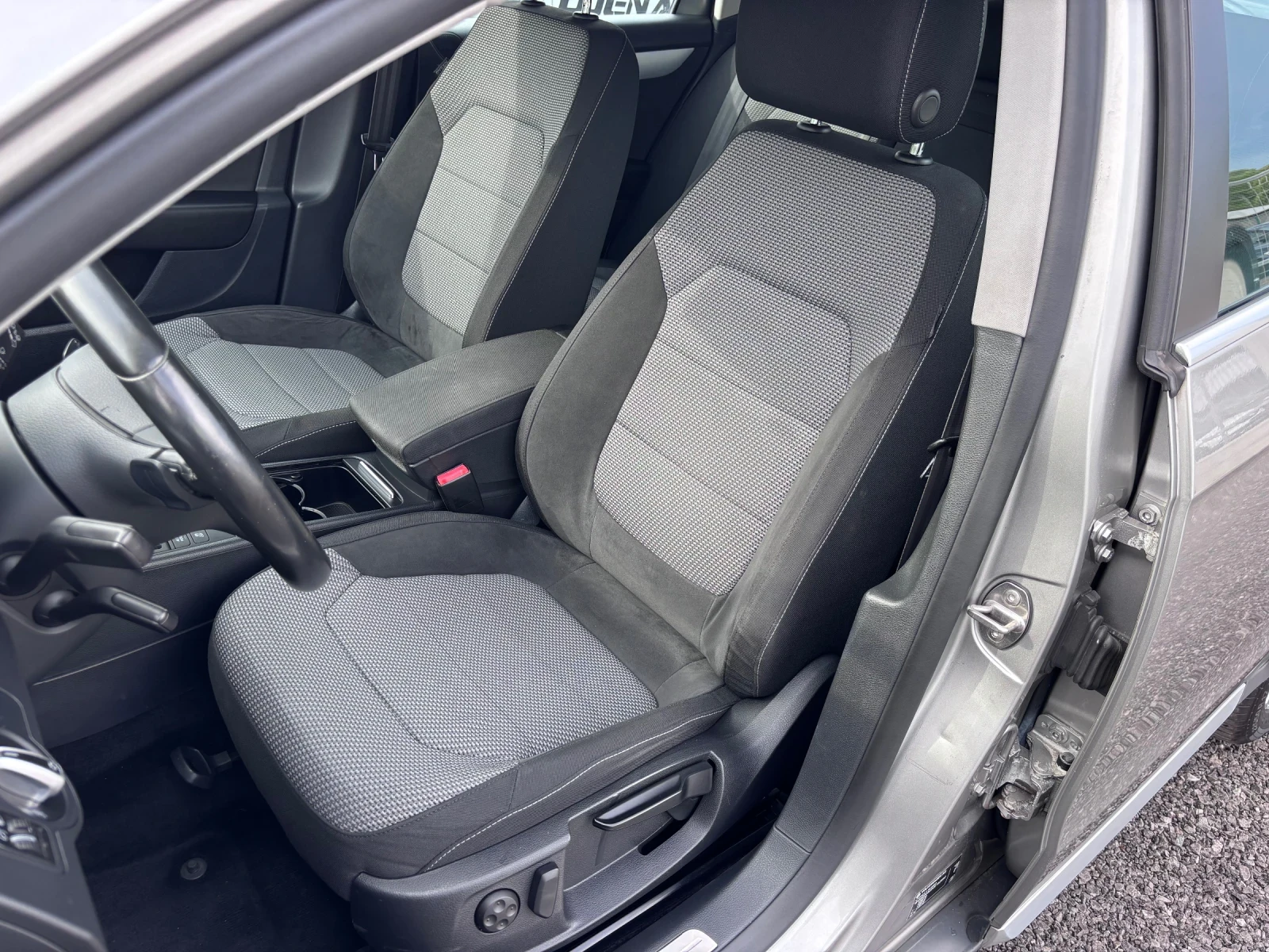VW Alltrack 2.0 TDI Automatic, снимка 6 - Автомобили и джипове - 54862524