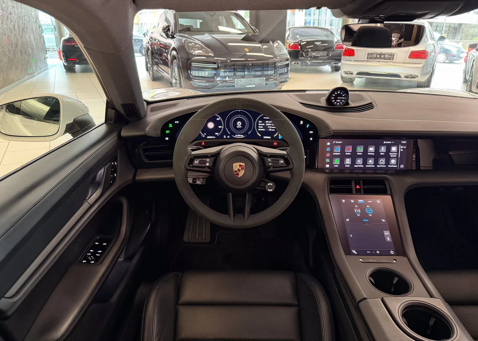 Porsche Taycan 4S/530HP/360/ACC/ALCANTAR/CHRONO/KLESS/494z, снимка 10 - Автомобили и джипове - 54967350