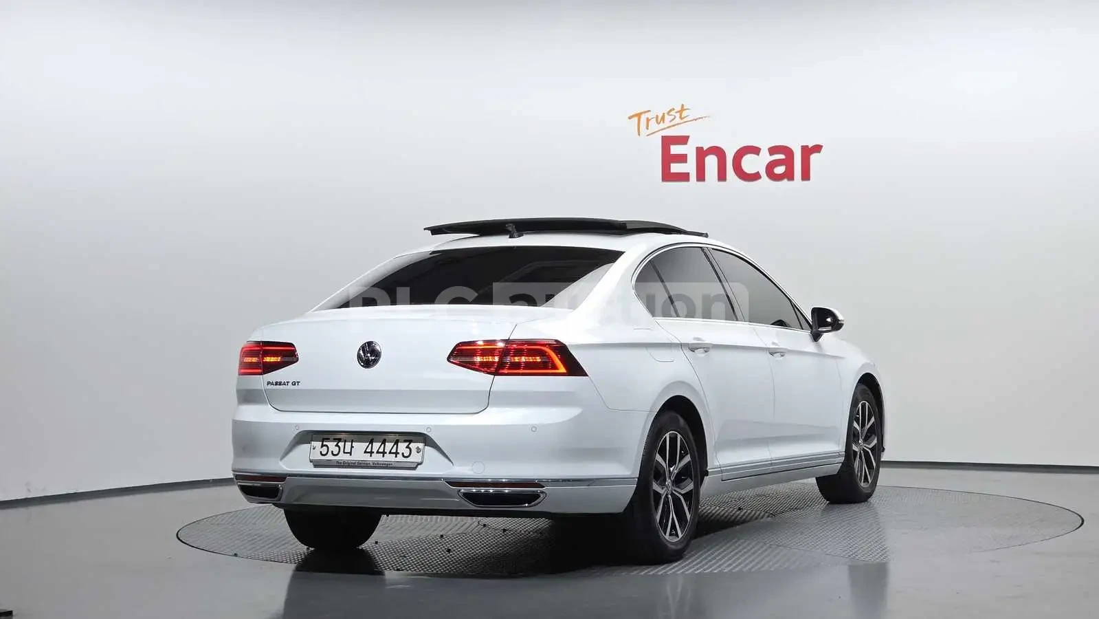 VW Passat 2.0TDI PRESTIGE! PANO/360CAM/FULL, снимка 2 - Автомобили и джипове - 55225425