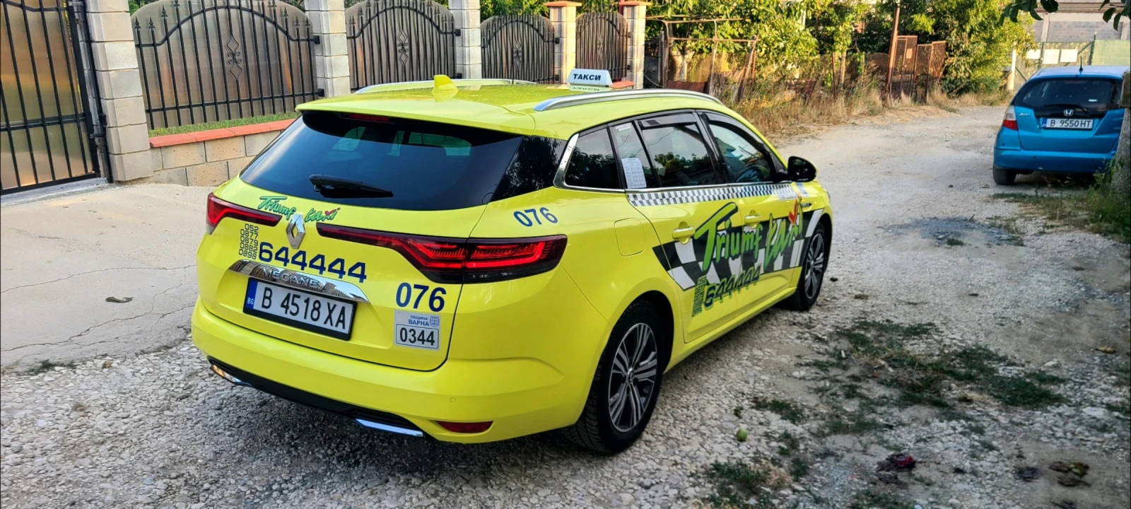 Renault Megane 1.5 dci, снимка 4 - Автомобили и джипове - 55787605