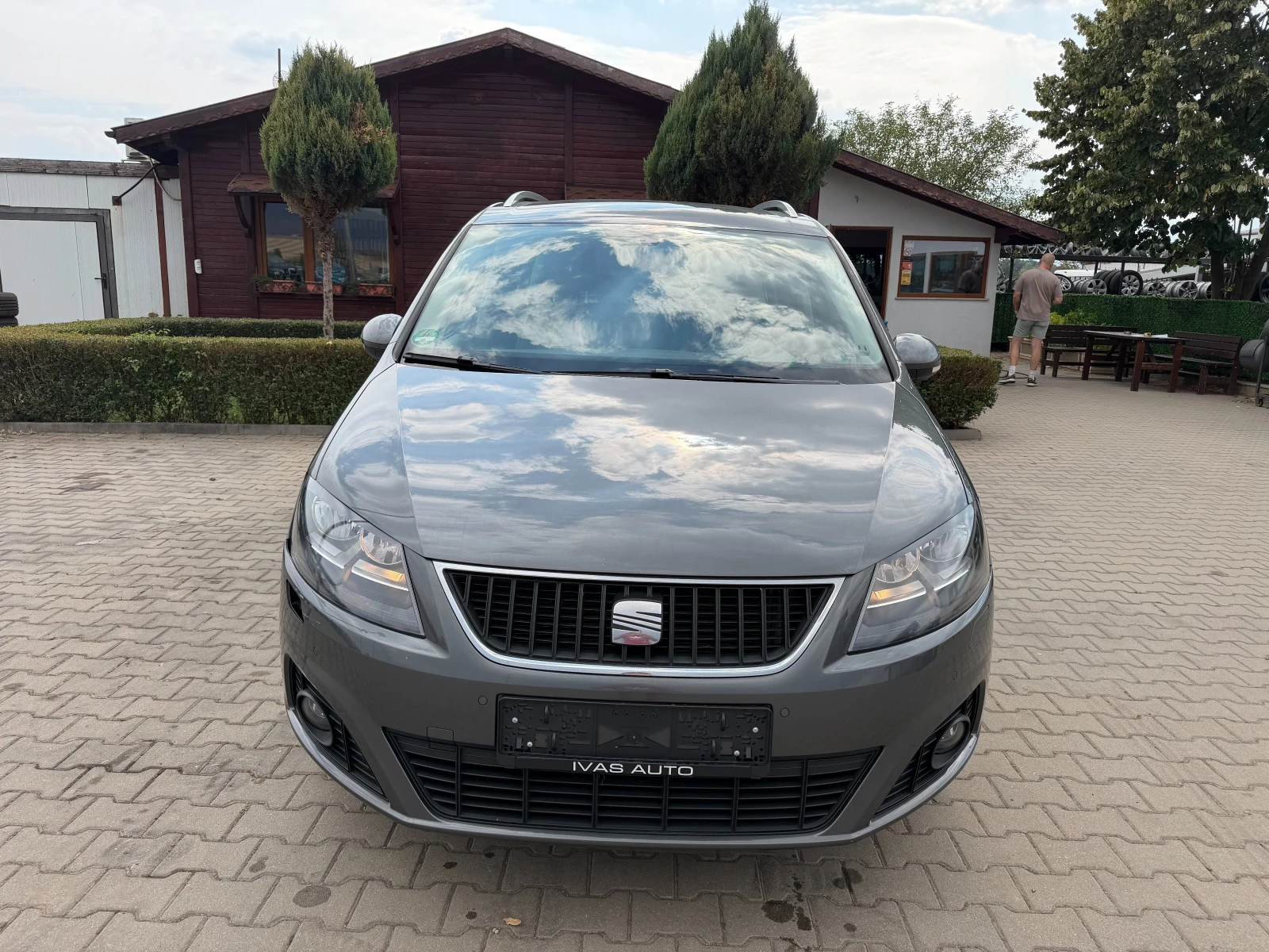 Seat Alhambra 2.0TDI AVTOMAT/NAVI/KAMERA 6+ 1 EURO 6, снимка 3 - Автомобили и джипове - 56166152