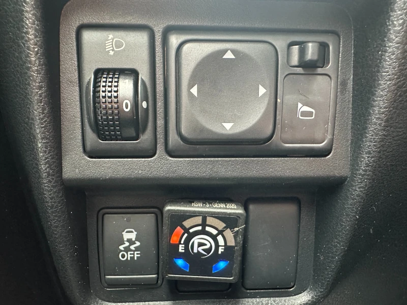 Nissan Juke 1.6i 117 к.с., снимка 13 - Автомобили и джипове - 50021593