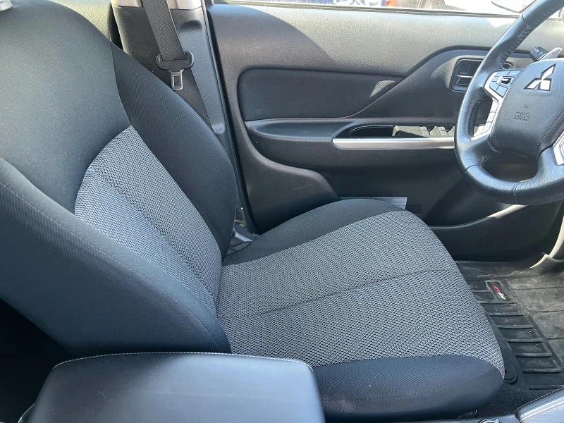 Mitsubishi L200 2.2D-Автоматик-Клима-EURO 6, снимка 12 - Автомобили и джипове - 51721431
