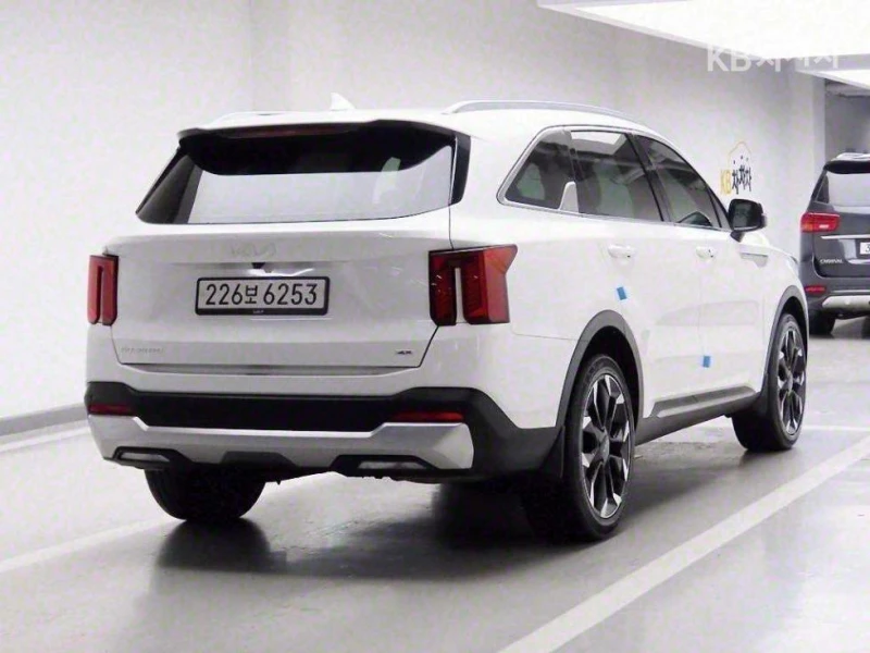 Kia Sorento MQ4 2.2 AWD Prestige ЛИЗИНГ БЕЗ ПЪРВОНАЧАЛНА ВН., снимка 4 - Автомобили и джипове - 52650498