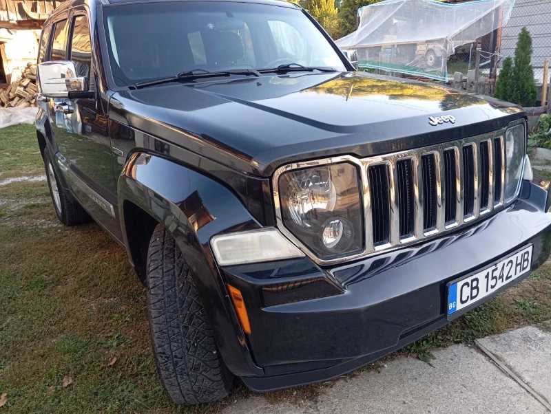 Jeep Cherokee Liberty Jet Sport, снимка 2 - Автомобили и джипове - 52945943