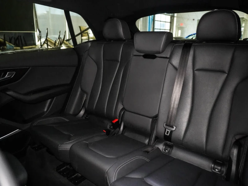 Audi Q8 2020* PROGRESSIVE* DISTRONIK* B&O* PANO* 360* S-LI, снимка 16 - Автомобили и джипове - 53428727