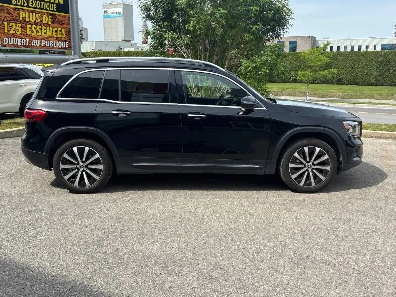 Mercedes-Benz GLB 250 * 4MATIC * PANO * 2 КЛЮЧА * 360 * ПОДГРЕВИ, снимка 3 - Автомобили и джипове - 54811963