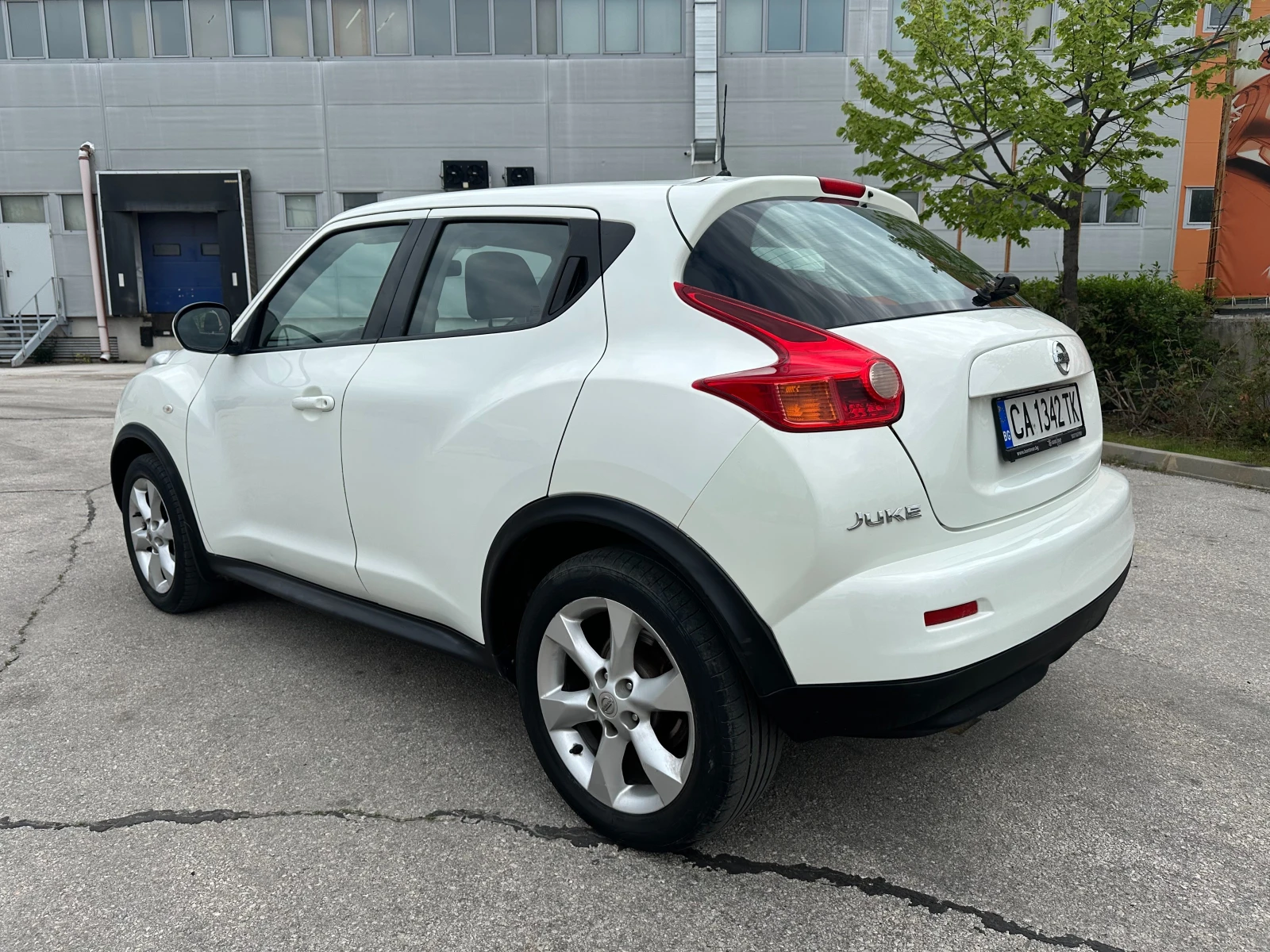 Nissan Juke 1.6i 117 к.с. - изображение 3