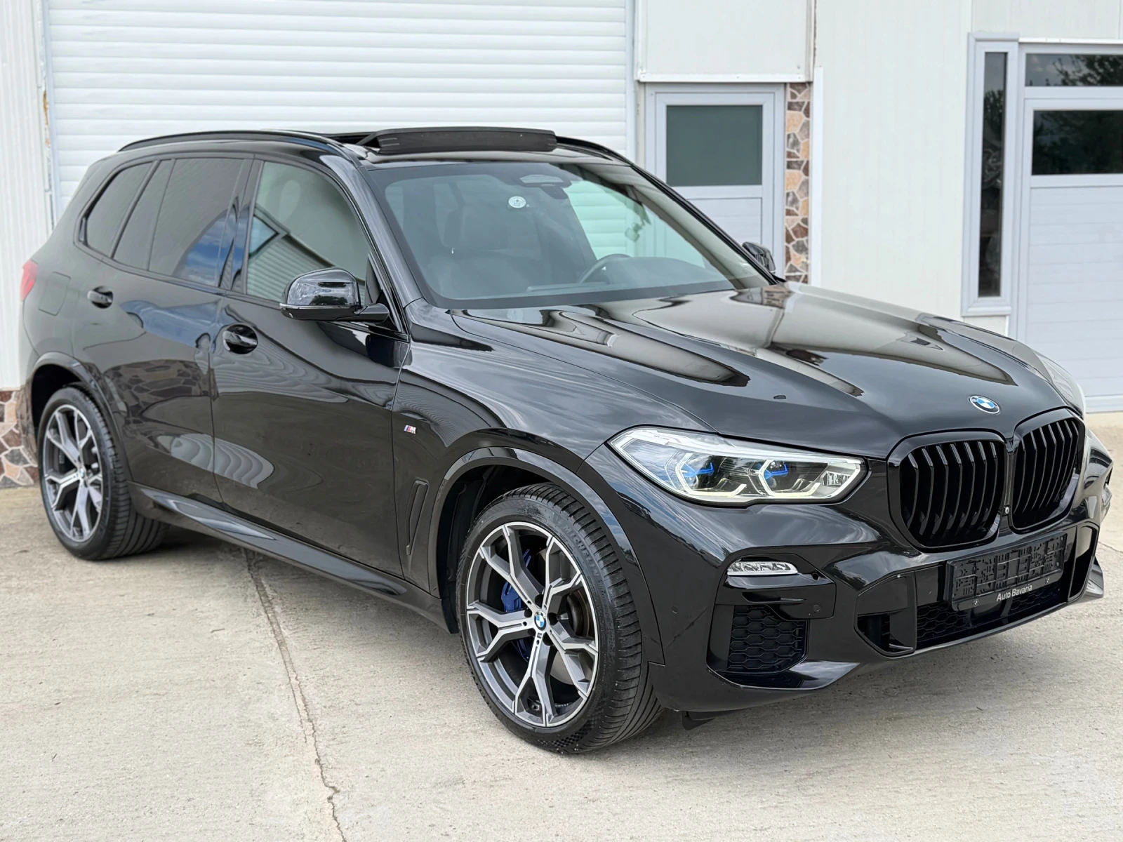 BMW X5 3.0d M SWAROWSKI* 6+ 1* LASER LIGHTS* DIGITAL KEY*, снимка 3 - Автомобили и джипове - 53360485