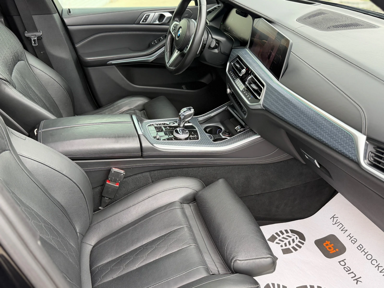 BMW X5 3.0d M SWAROWSKI* 6+ 1* LASER LIGHTS* DIGITAL KEY*, снимка 11 - Автомобили и джипове - 53360485