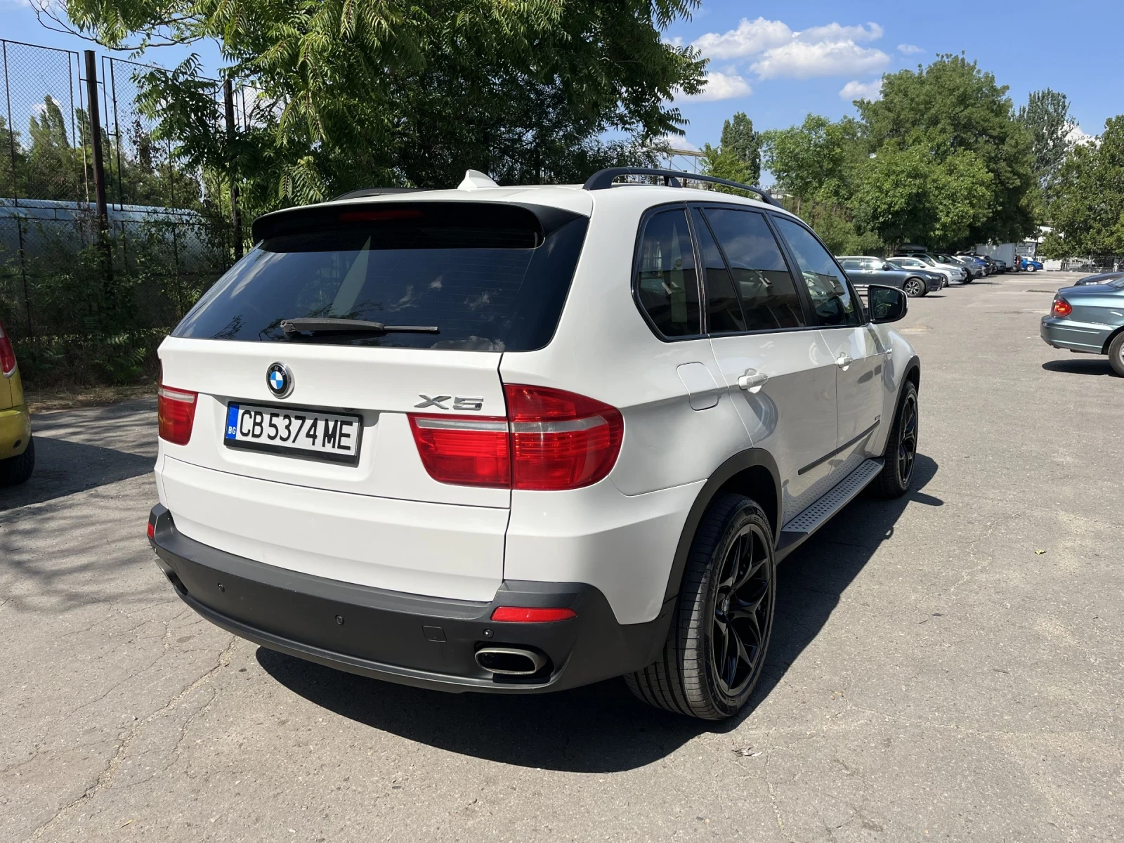 BMW X5 4.8i - изображение 5