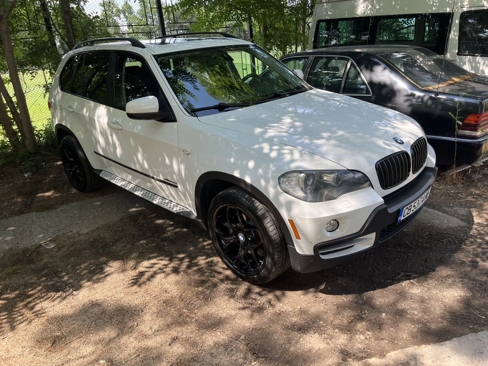 BMW X5 4.8i - изображение 6