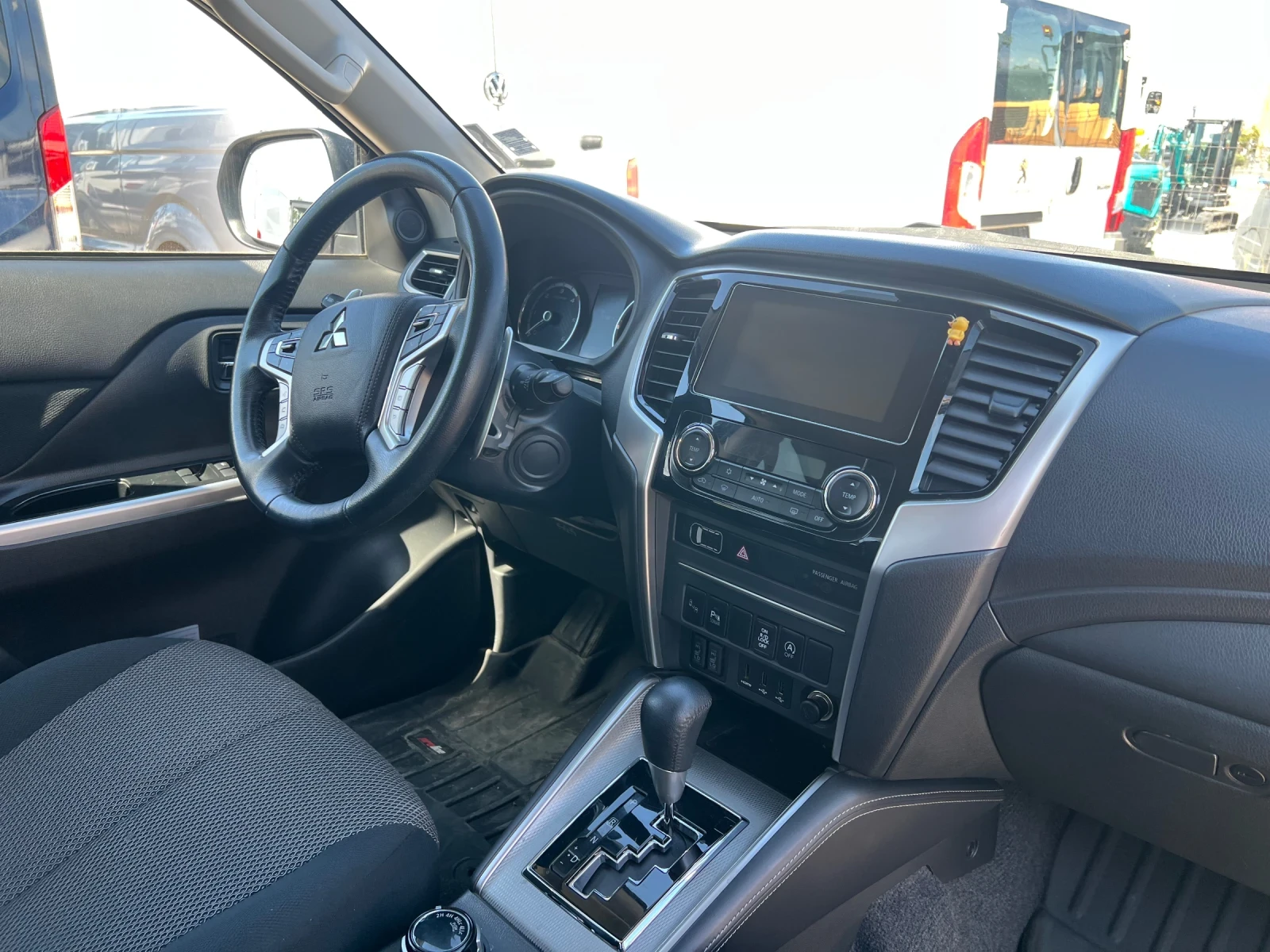 Mitsubishi L200 2.2D---EURO 6 | Mobile.bg   11