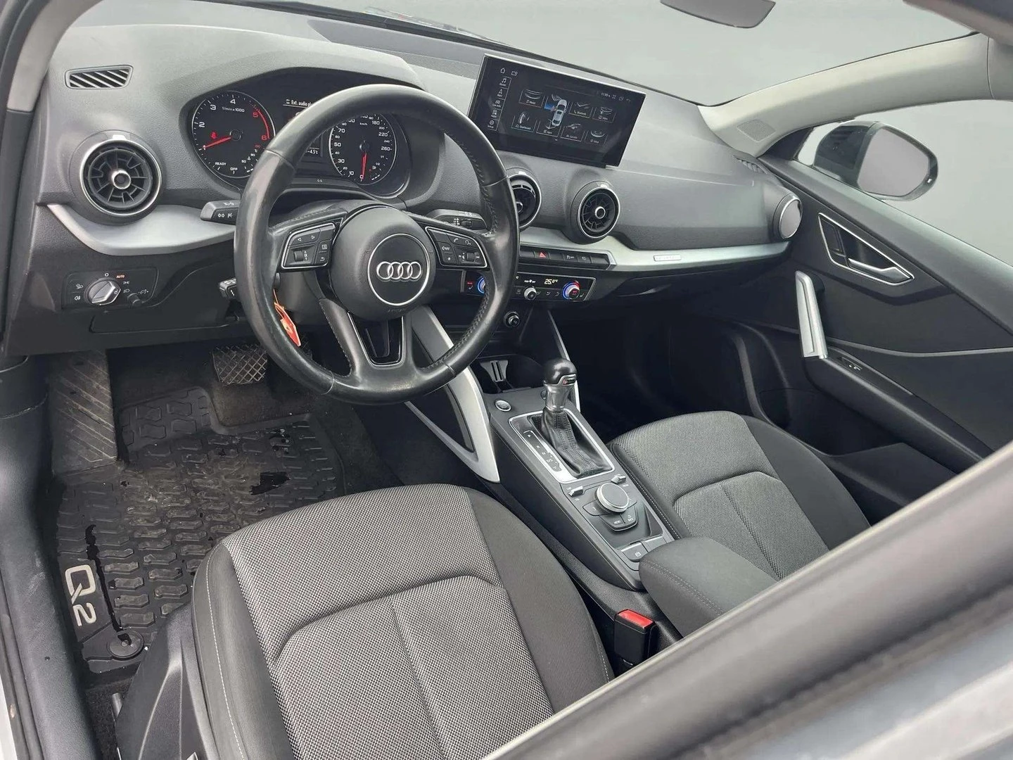 Audi Q2 Sport 2.0 TDI quattro, снимка 5 - Автомобили и джипове - 53382980