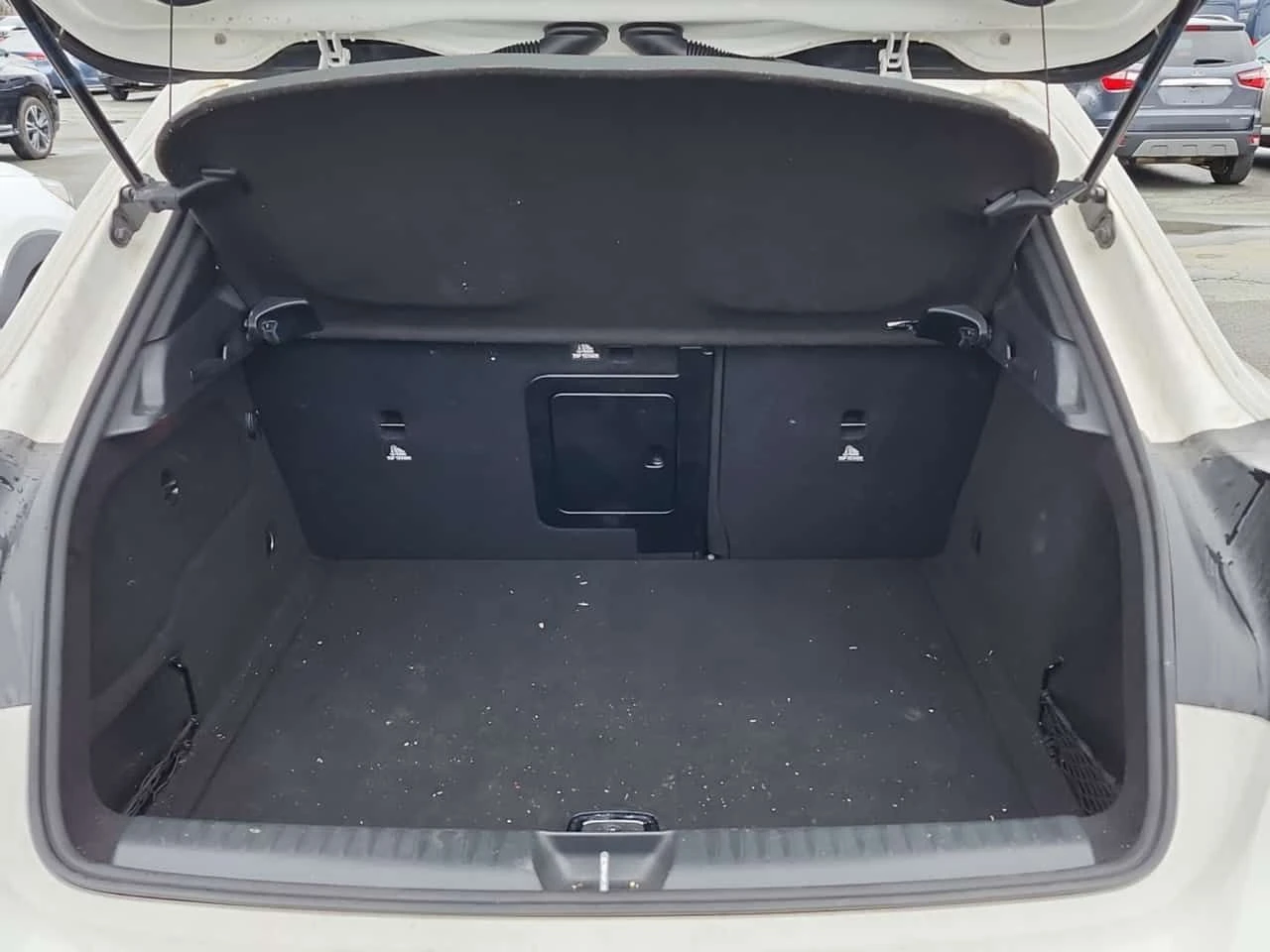 Mercedes-Benz GLA 250 CARFAX/ПАНОРАМА/ПОДГРЕВИ, снимка 13 - Автомобили и джипове - 54084675