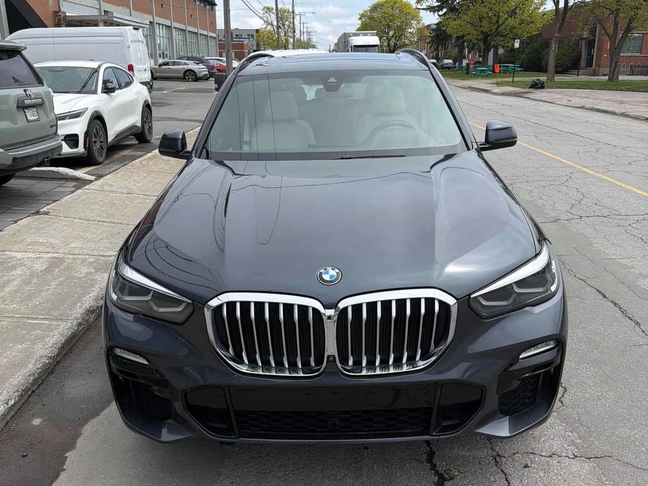 BMW X5 xDrive40i M SPORT/ПАНОРАМА/360/АВТОФИНАНСИРАНЕ, снимка 2 - Автомобили и джипове - 54718837
