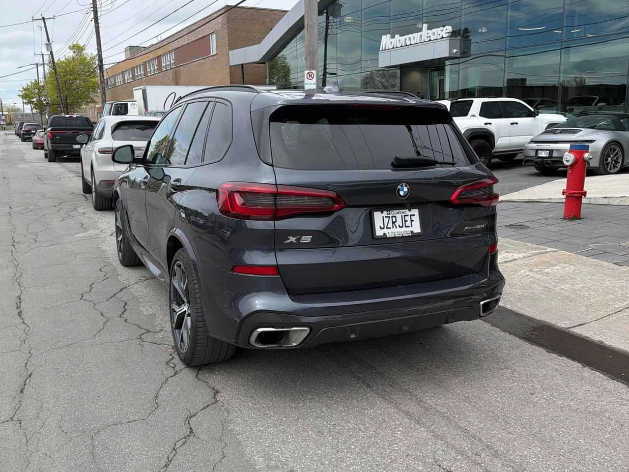 BMW X5 xDrive40i M SPORT/ПАНОРАМА/360/АВТОФИНАНСИРАНЕ, снимка 5 - Автомобили и джипове - 54718837