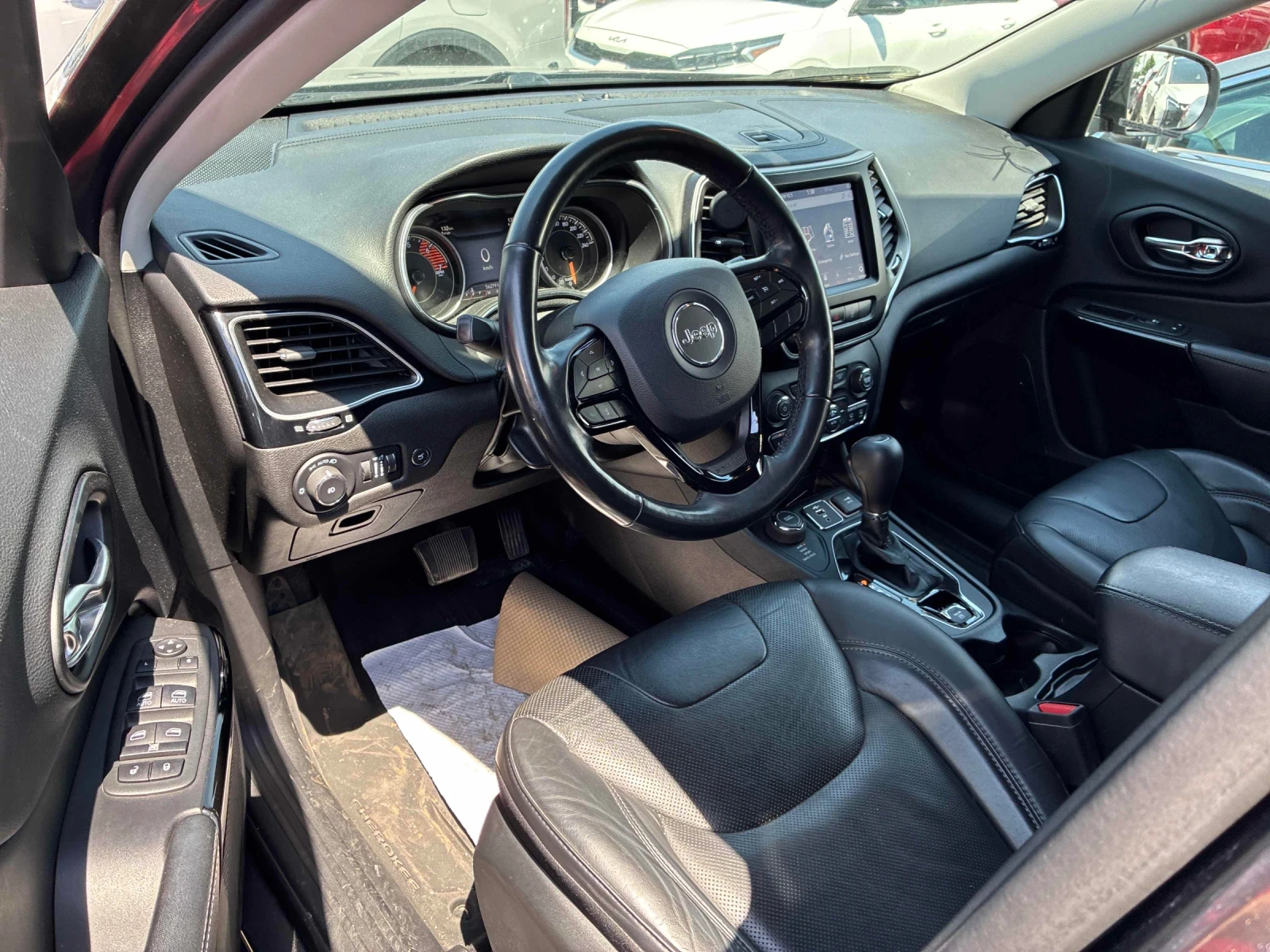 Jeep Cherokee ALTITUDE / ШИБИДАХ / CARFAX, снимка 5 - Автомобили и джипове - 54912543