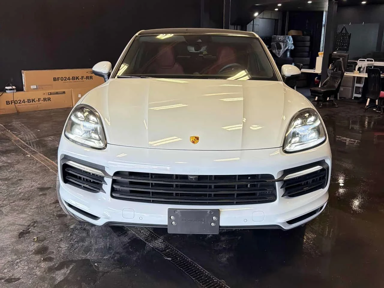 Porsche Cayenne * E Hybrid * CARFAX * БЕЗ ПЪРВОНАЧАЛНА ВНОСКА, снимка 6 - Автомобили и джипове - 55180051