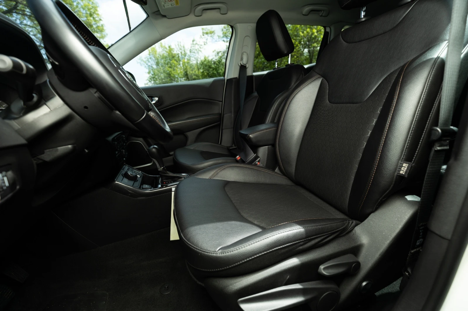 Jeep Compass 1.3 Plug-in Hybrid, 4Х4, Автомат, снимка 7 - Автомобили и джипове - 55244836