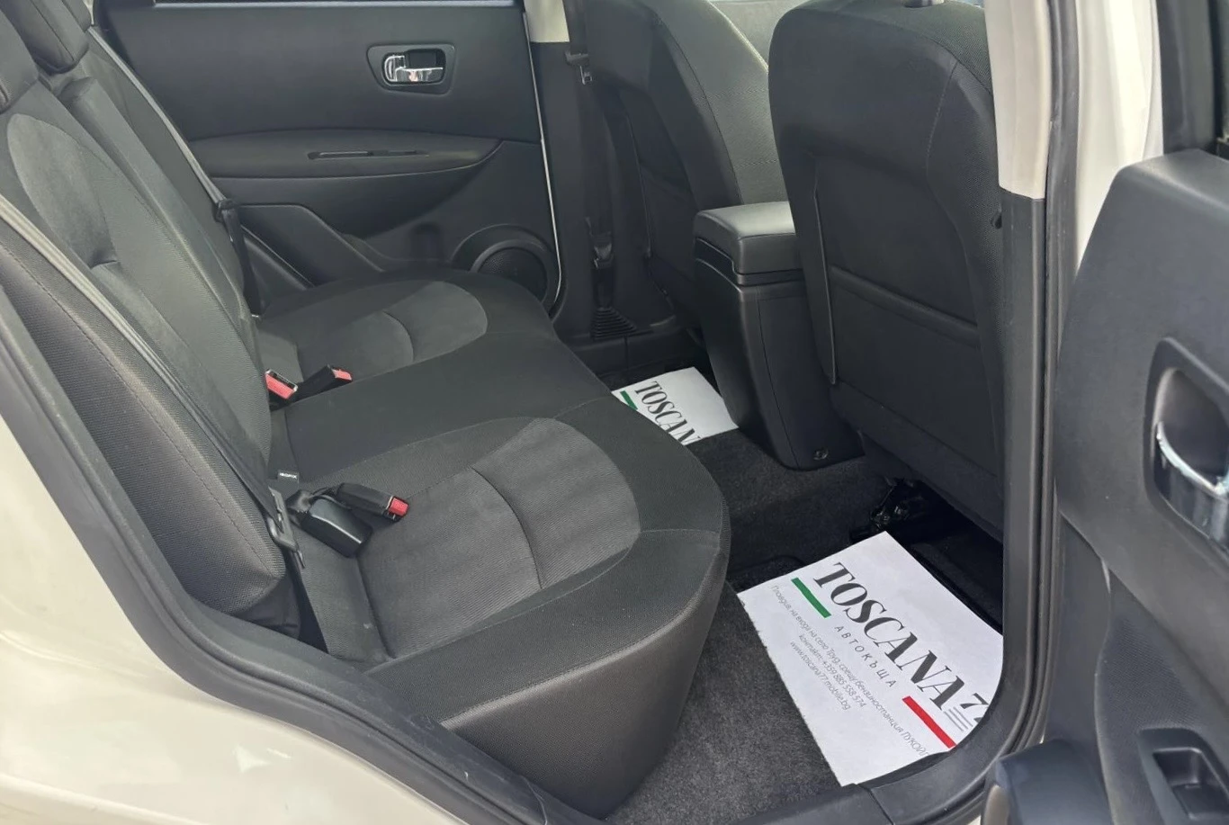 Nissan Qashqai 1.6dci* Tekna* Панорама* Навигация* Камера, снимка 11 - Автомобили и джипове - 55562816