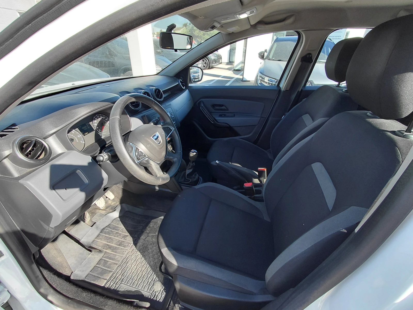 Dacia Duster 1.5 dCi/115к.с/4x4/Essential, снимка 12 - Автомобили и джипове - 55999373