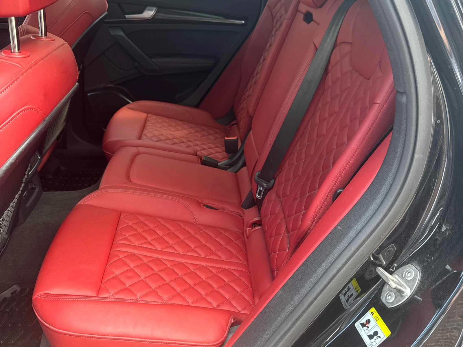 Audi SQ5 * Progressiv * DIS* CARFAX* , снимка 13 - Автомобили и джипове - 56023196
