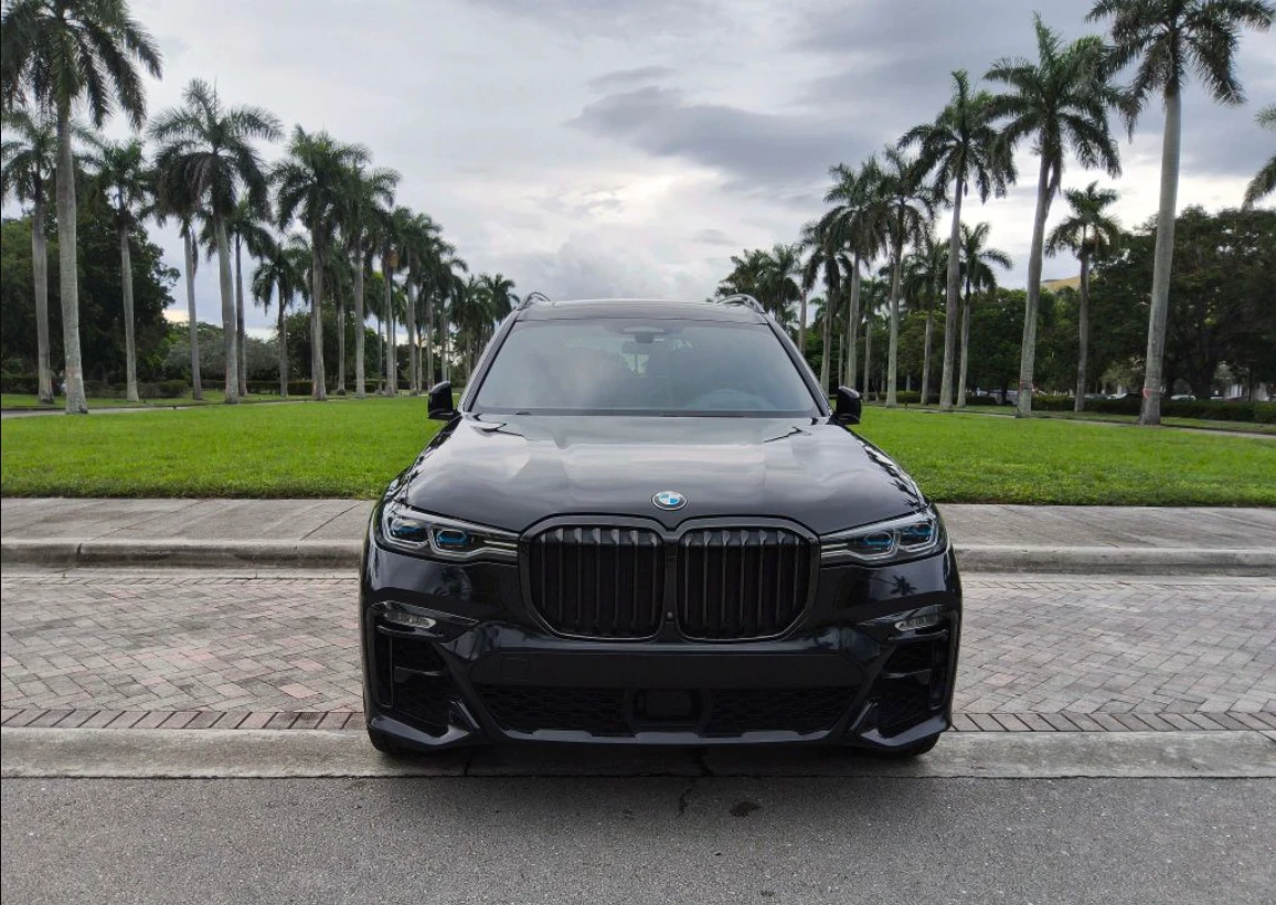 BMW X7 50i* M-pack* LASER* МАСАЖ* ОБДУХ* B&O* SKY LONGUE*, снимка 8 - Автомобили и джипове - 56293583