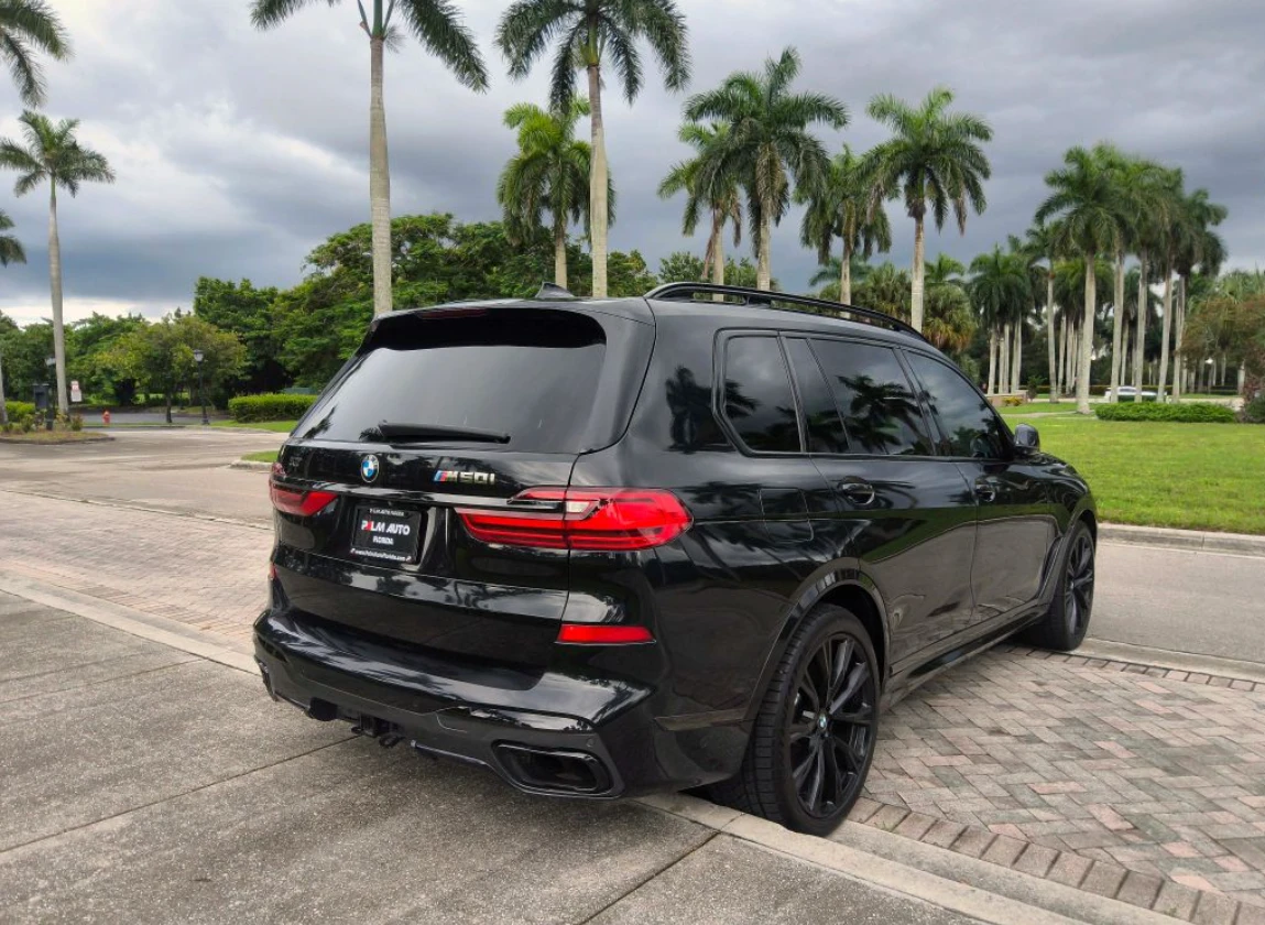 BMW X7 50i* M-pack* LASER* МАСАЖ* ОБДУХ* B&O* SKY LONGUE*, снимка 5 - Автомобили и джипове - 56293583