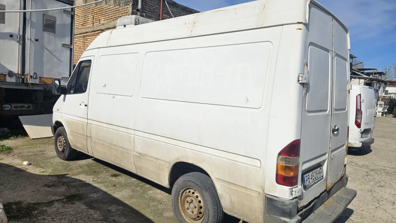 Mercedes-Benz Sprinter 312 Хладилен, снимка 4 - Бусове и автобуси - 53595274