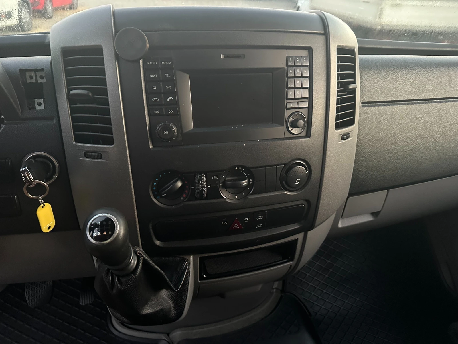 Mercedes-Benz Sprinter 313 темпомат/kamera/нави, снимка 5 - Бусове и автобуси - 55749043