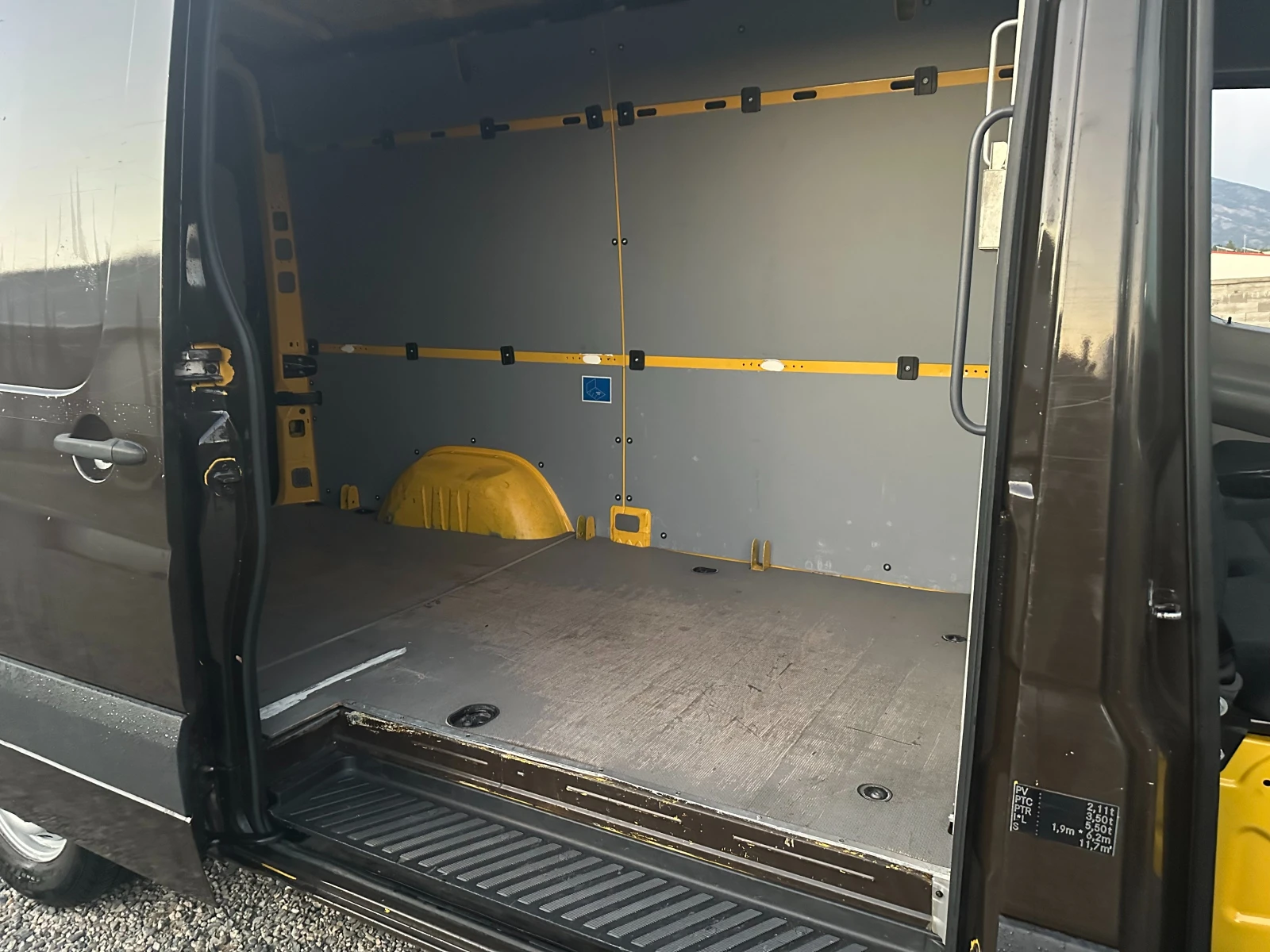 Mercedes-Benz Sprinter 313 темпомат/kamera/нави, снимка 9 - Бусове и автобуси - 55749043