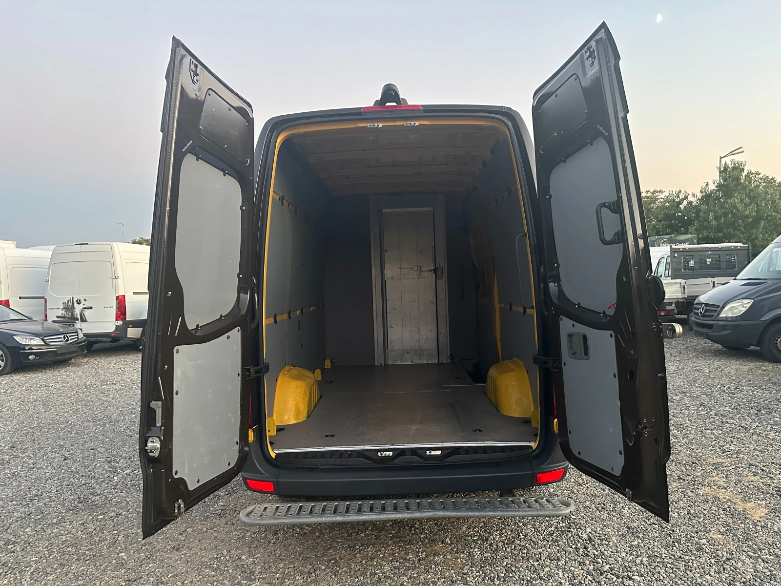 Mercedes-Benz Sprinter 313 темпомат/kamera/нави, снимка 10 - Бусове и автобуси - 55749043