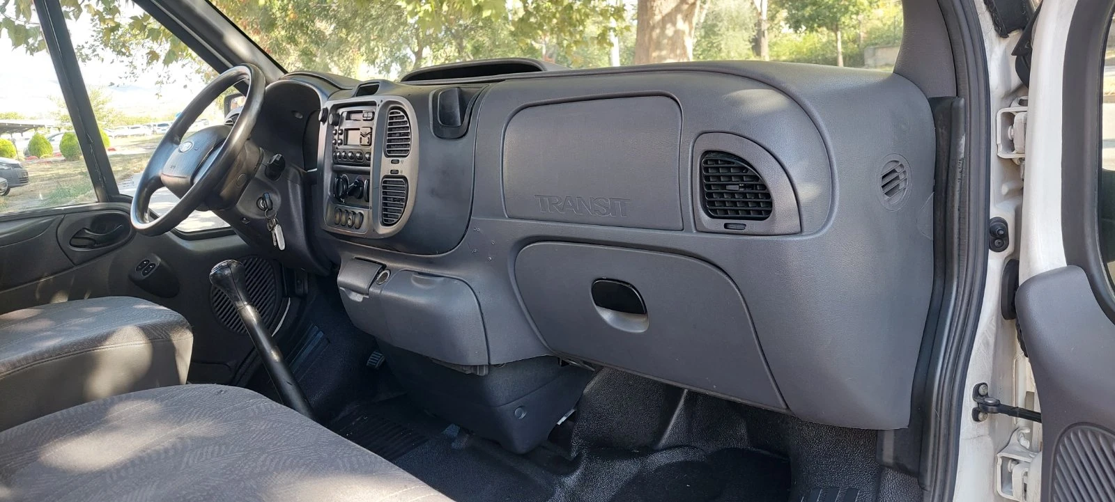 Ford Transit 2.4 tdci тристранен клима, снимка 13 - Бусове и автобуси - 56326235