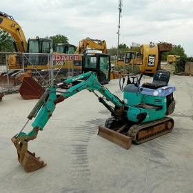   Komatsu