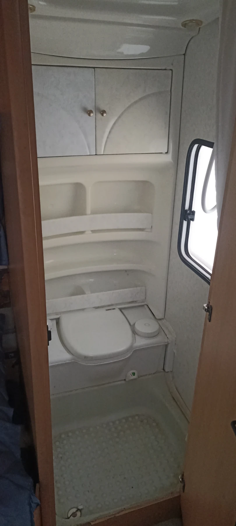 Каравана Hobby De lux - изображение 5