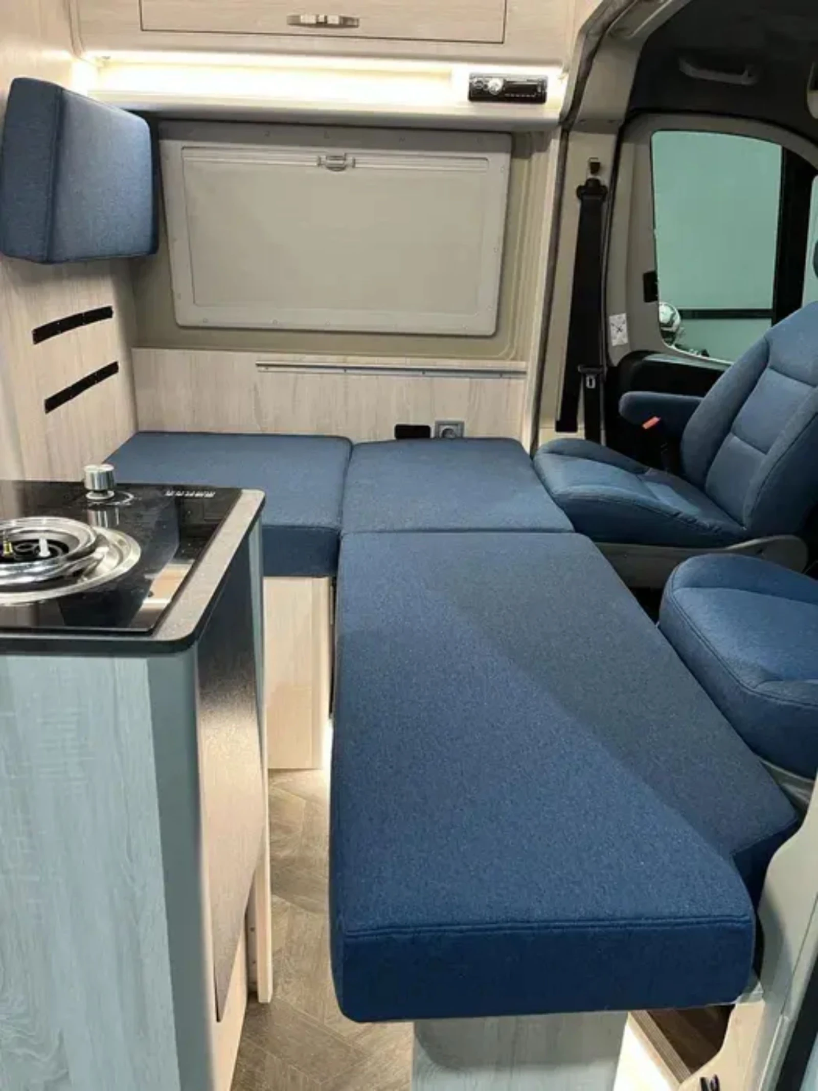 Кемпер Peugeot Boxer, снимка 4 - Каравани и кемпери - 54065409