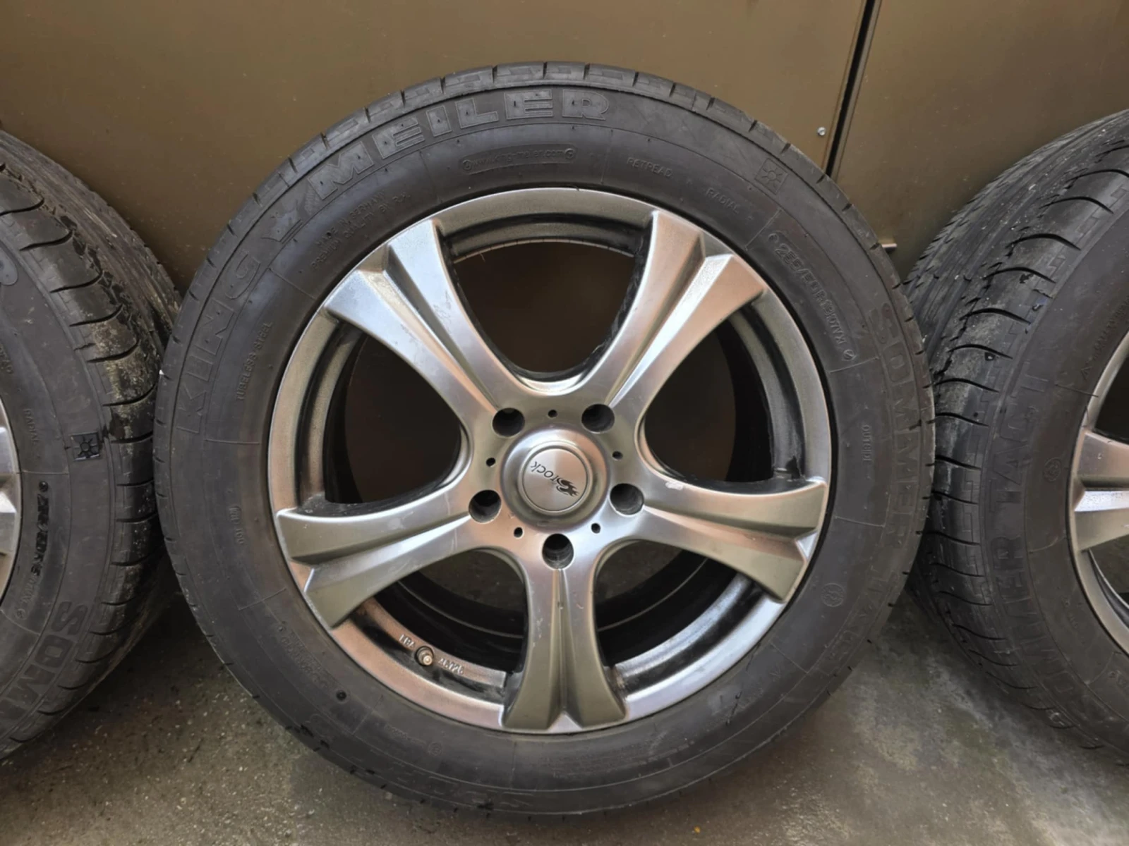    255/50R19 | Mobile.bg   3