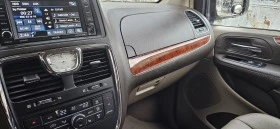 Chrysler Town and Country, снимка 7