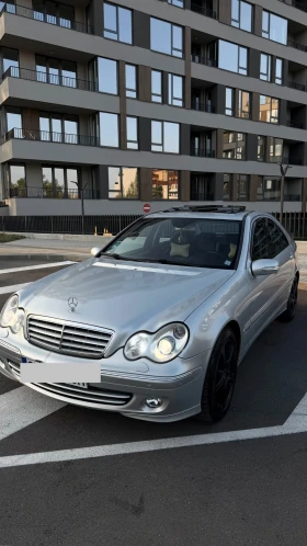 Mercedes-Benz C 320, снимка 8