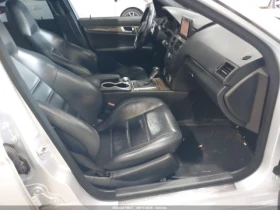 Mercedes-Benz C 63 AMG 6.2* V8* ПОДГРЕВ* КАМЕРА* КЕЙЛЕС - 22300 лв. - 12079919 9