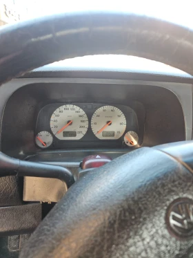 VW Golf - 1500 € / 2933.74 лв. - 52805722 10