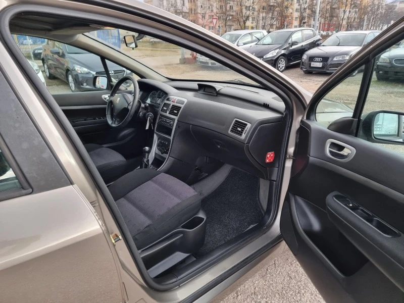 Peugeot 307 1.6I , снимка 15 - Автомобили и джипове - 43686530