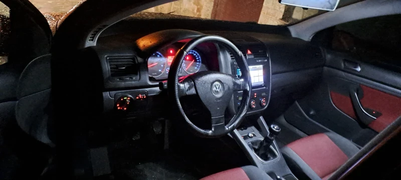 VW Golf 1.6, газ-бензин, 2006.год, снимка 16 - Автомобили и джипове - 48169961