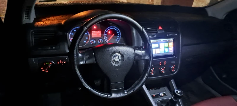 VW Golf 1.6, газ-бензин, 2006.год, снимка 15 - Автомобили и джипове - 48169961