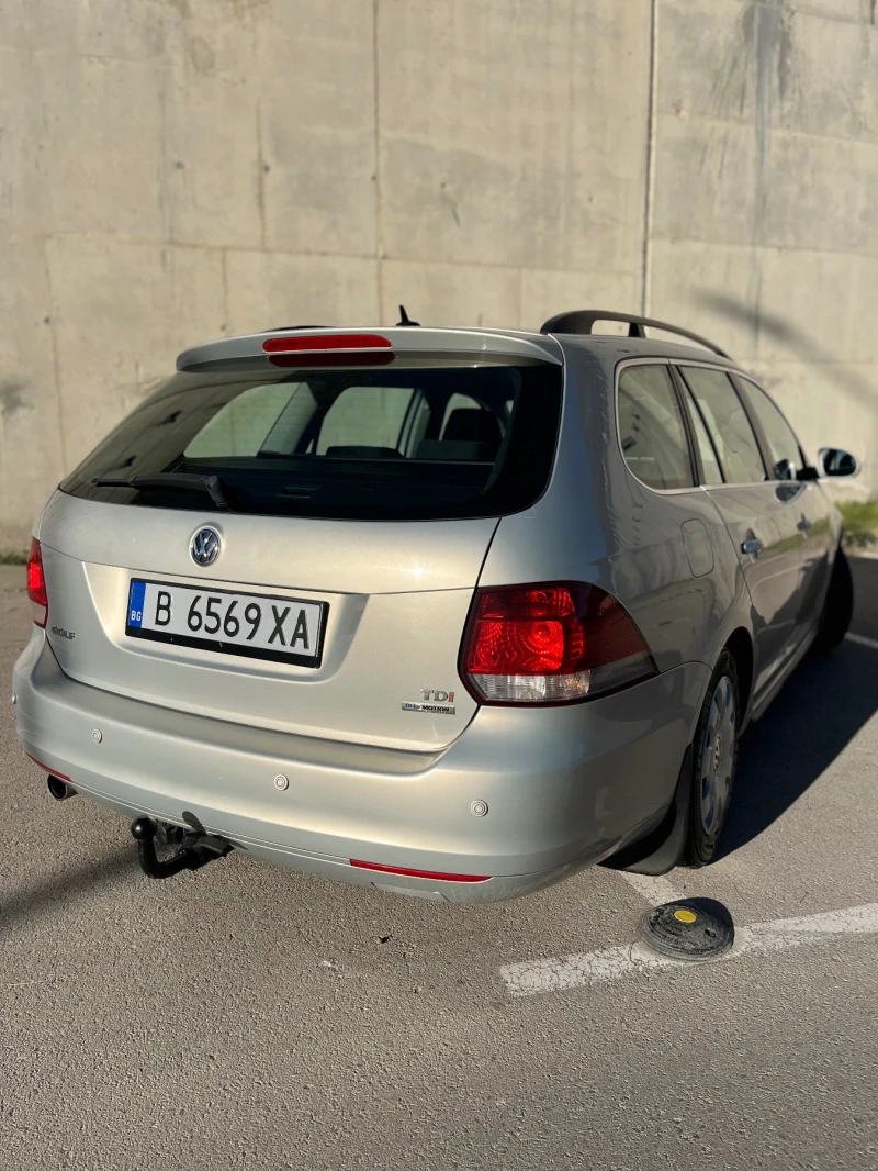 VW Golf 1.6 TDI, снимка 6 - Автомобили и джипове - 48745441