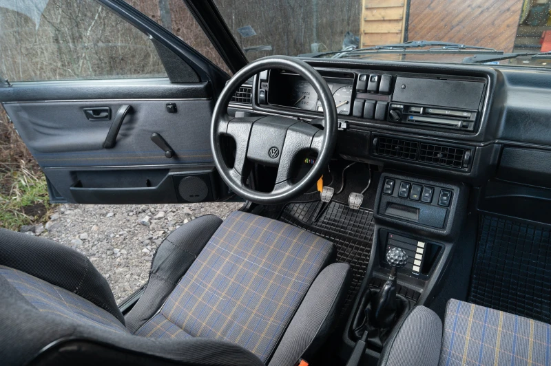 VW Golf GTI - Пакет, снимка 4 - Автомобили и джипове - 48919683