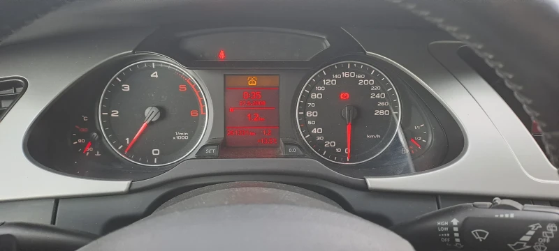 Audi A4 Avant, снимка 8 - Автомобили и джипове - 51185866