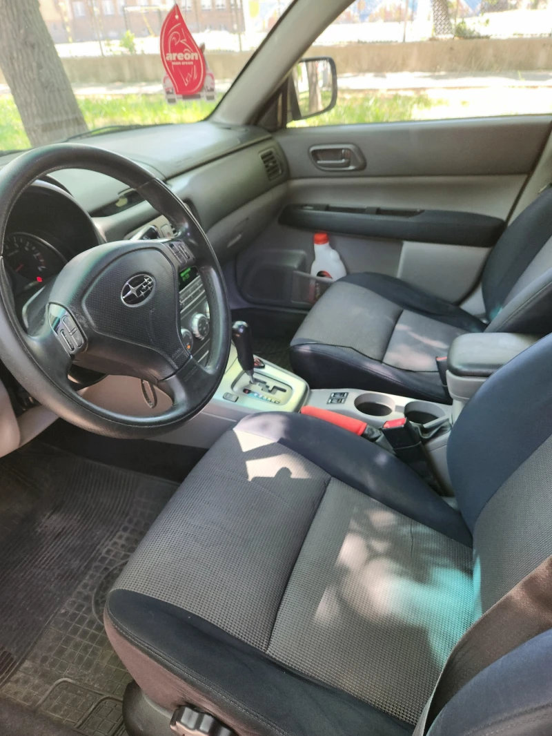 Subaru Forester, снимка 8 - Автомобили и джипове - 52114442